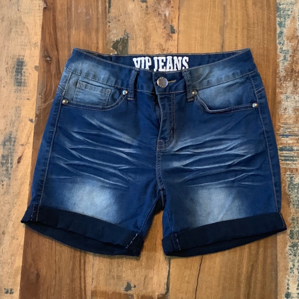 Size 5/6 VIP Shorts